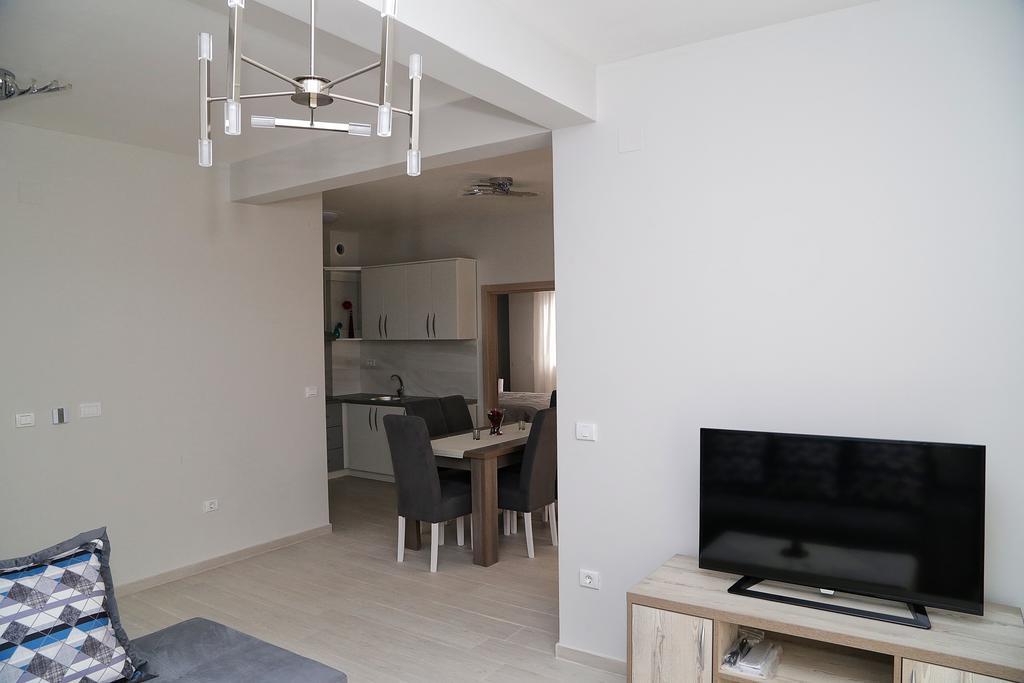 Apartmani Meb Dobra Voda Extérieur photo