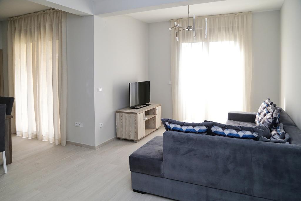 Apartmani Meb Dobra Voda Extérieur photo