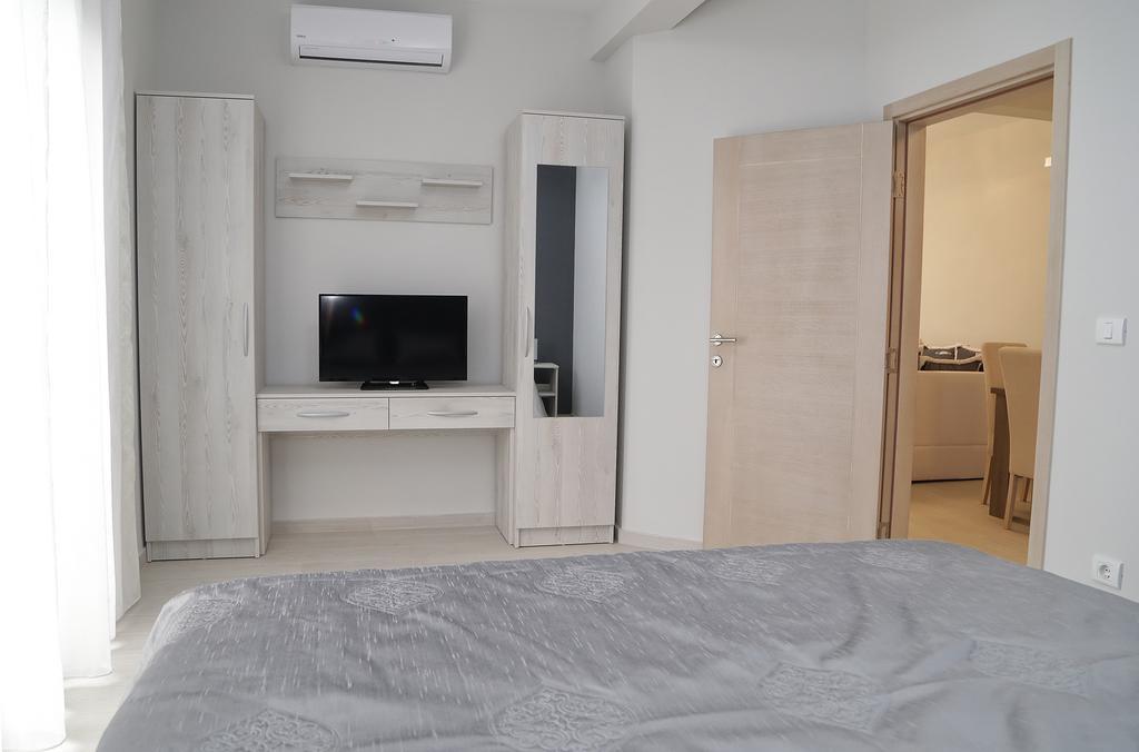 Apartmani Meb Dobra Voda Extérieur photo