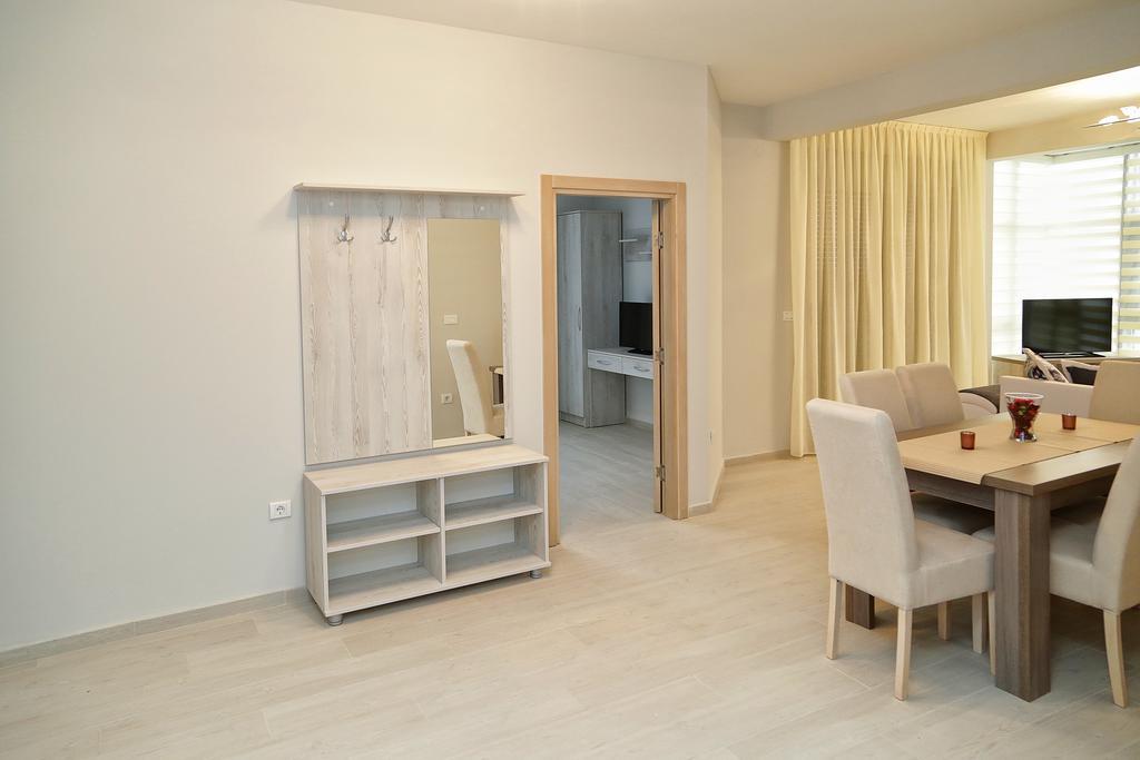 Apartmani Meb Dobra Voda Extérieur photo