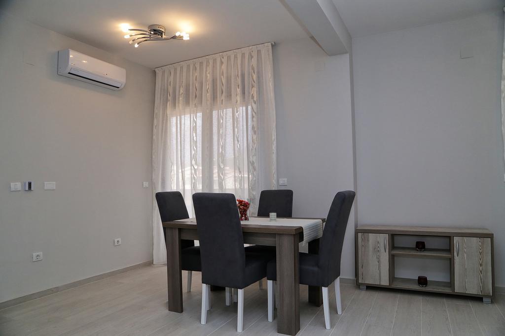 Apartmani Meb Dobra Voda Extérieur photo