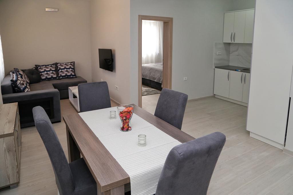 Apartmani Meb Dobra Voda Extérieur photo