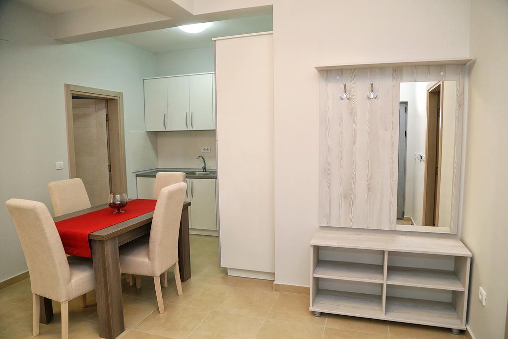 Apartmani Meb Dobra Voda Extérieur photo