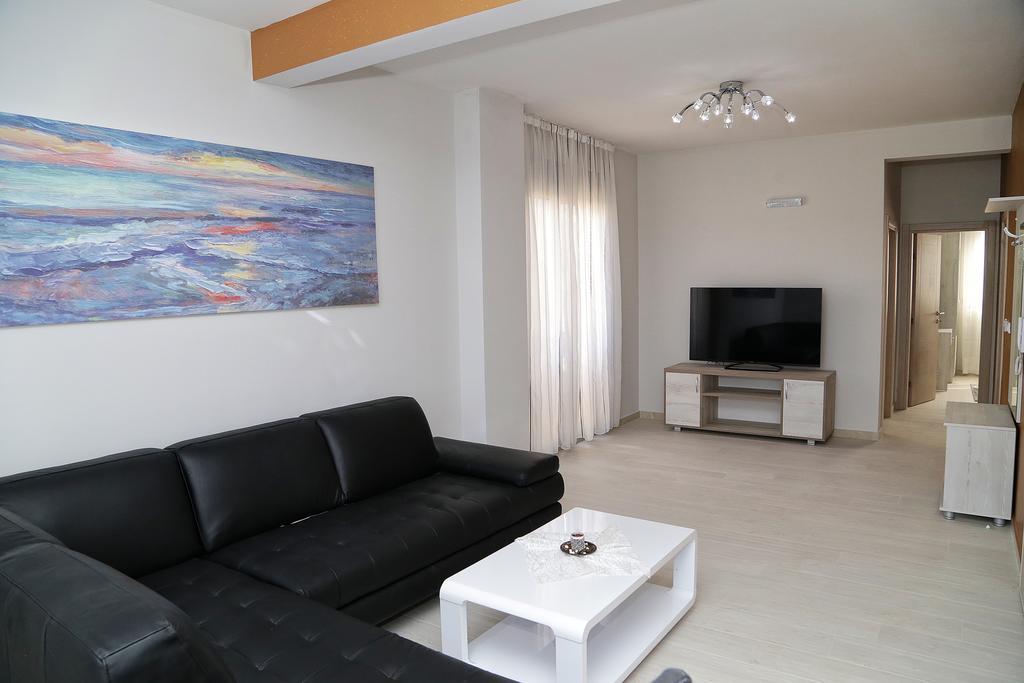 Apartmani Meb Dobra Voda Extérieur photo