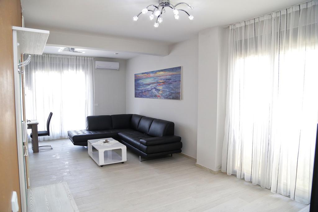 Apartmani Meb Dobra Voda Extérieur photo